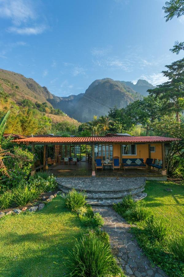 Lake Front Retreat At Los Elementos Santa Cruz La Laguna Exteriör bild